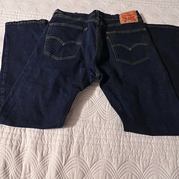 Levi's Men's Dark Indigo Straight Jeans - Picture 2 of 3